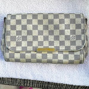 LOUIS VUITTON Authentic PM Favorite Azur Damier Clutch Crossbody Bag FL1154